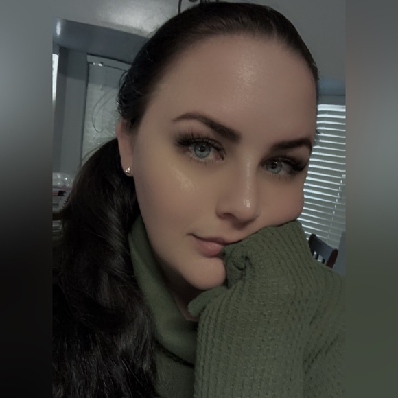 MaKe Me An OfFeR ! - Picture 2 of 2